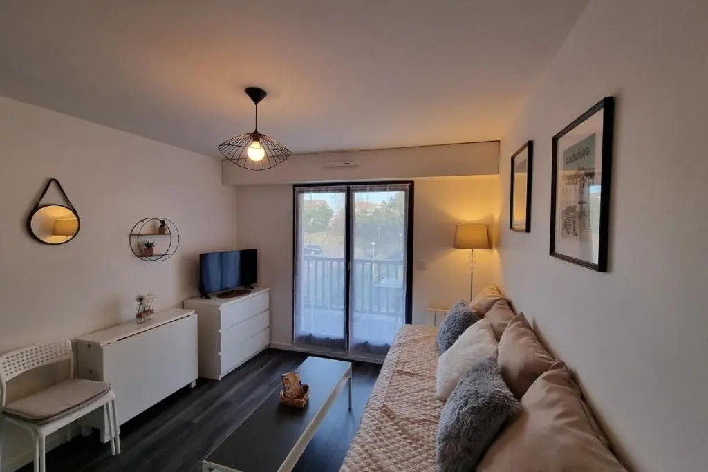 Apartment Well Equipped Near Beach