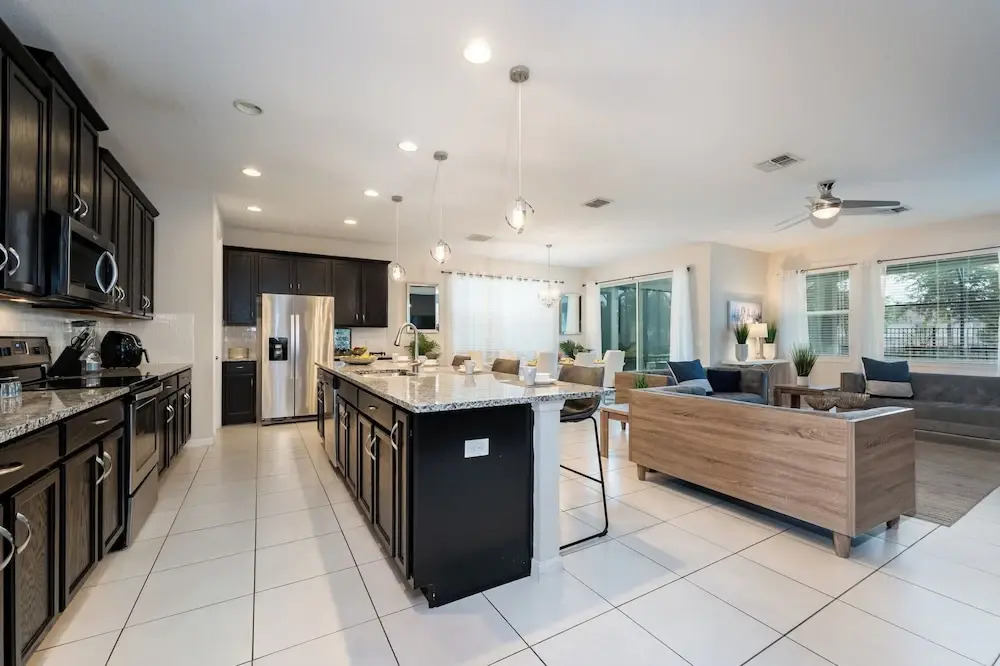 Stunning Sunsets & Private Pool 7BD
