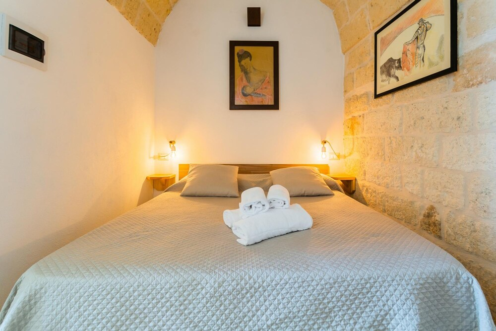 Dim s Apartments by Wonderful Italy - Room1