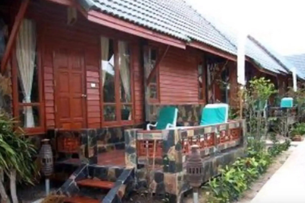 Palm Island Hotel