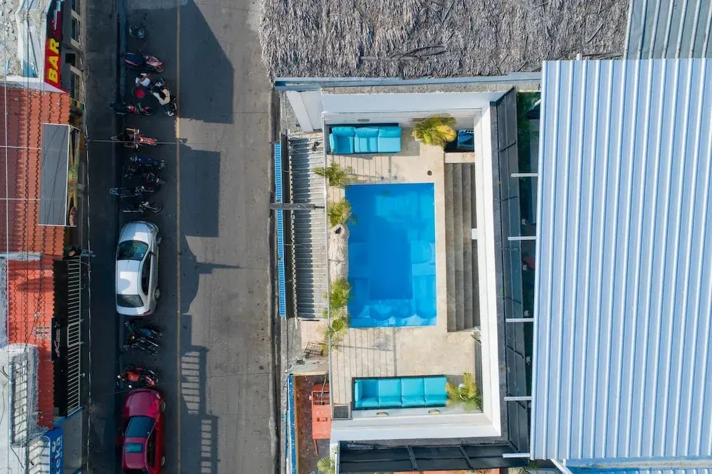 4br Penthouse With Rooftop Pool In Sosua Strip!
