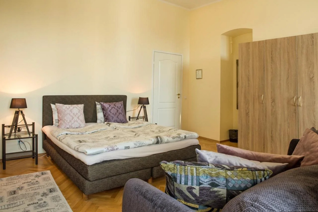 OldHouse Apartments
