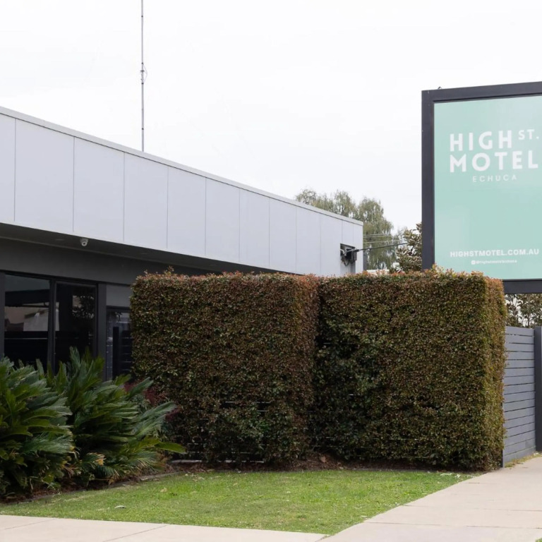 High Street Motel