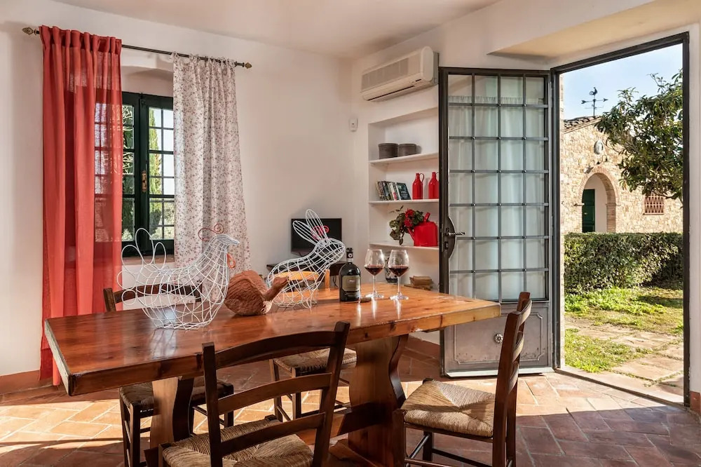 Agriturismo La Papessa - Fattoria Montecchio