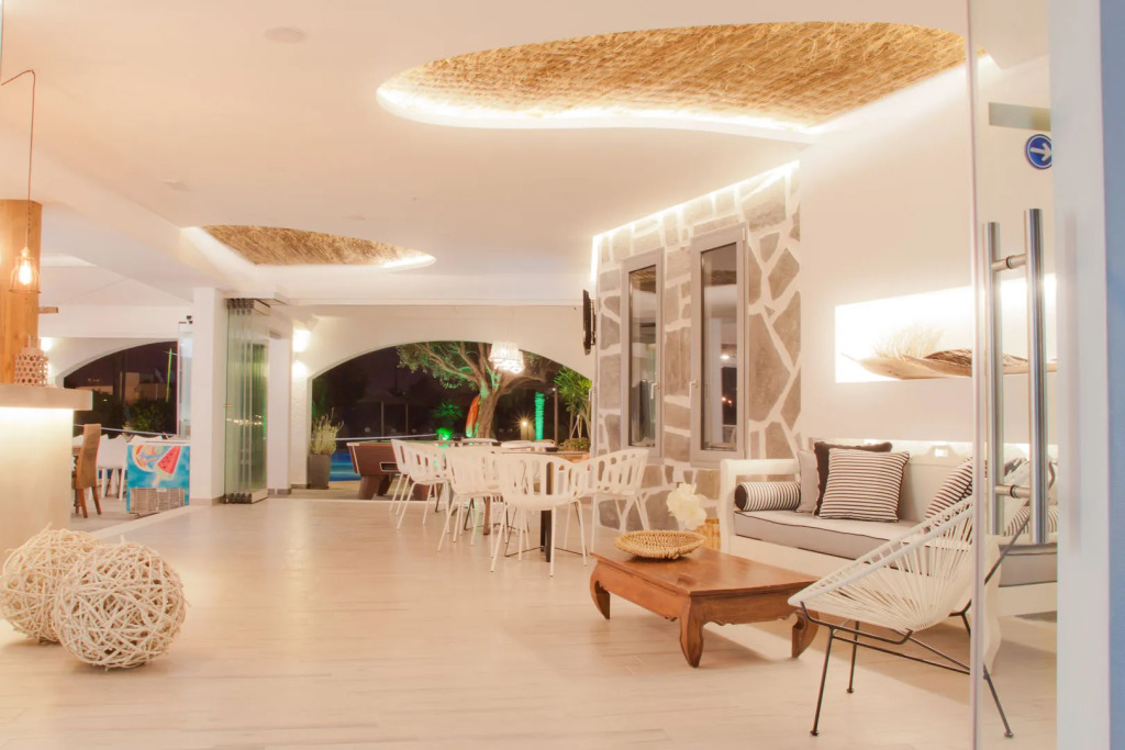 Malibu Boutique Studios & Bungalows