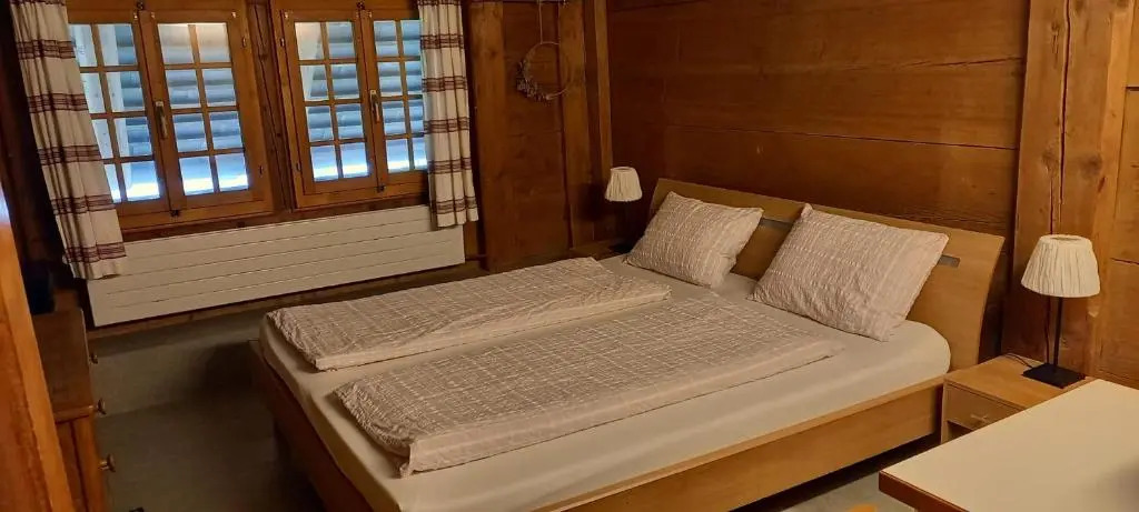Emme Lodge