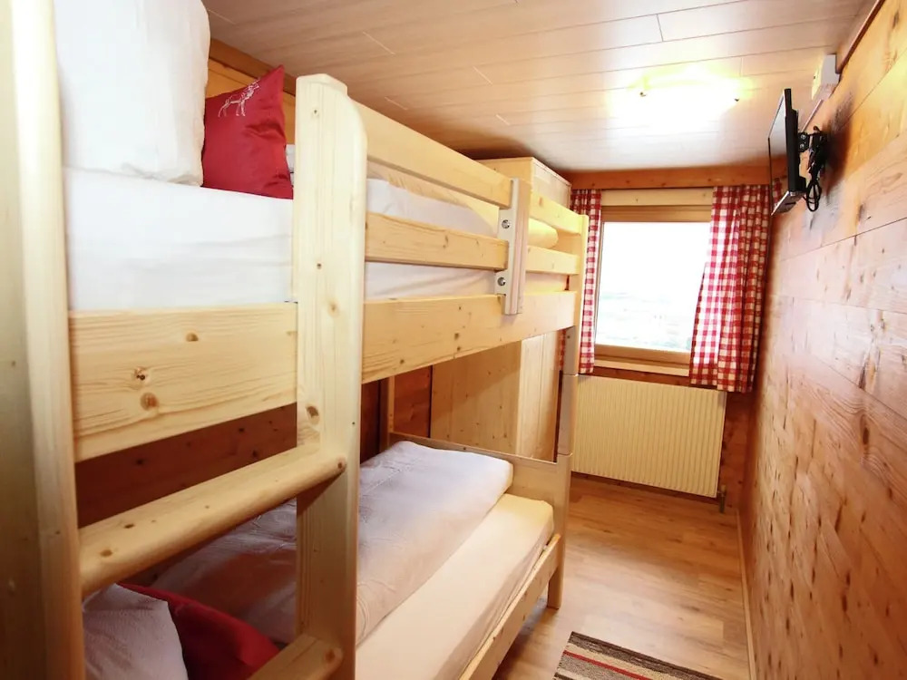 Beautiful Flat Near the Hochzillertal ski Area