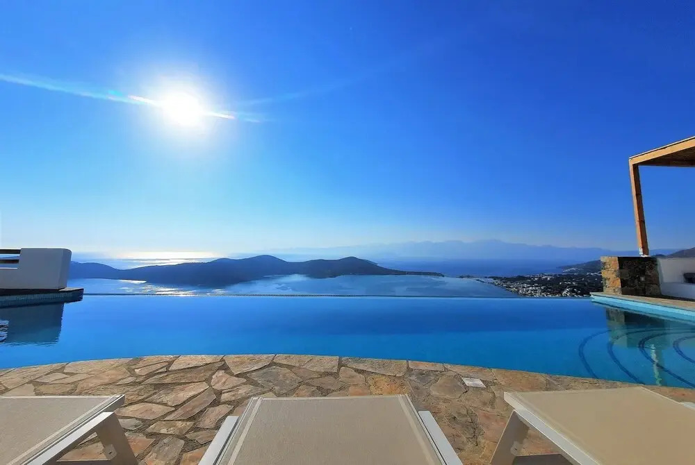 Idyllic Beautiful Villa With Private Heated Infinity Pool Panoramic Views BBQ
