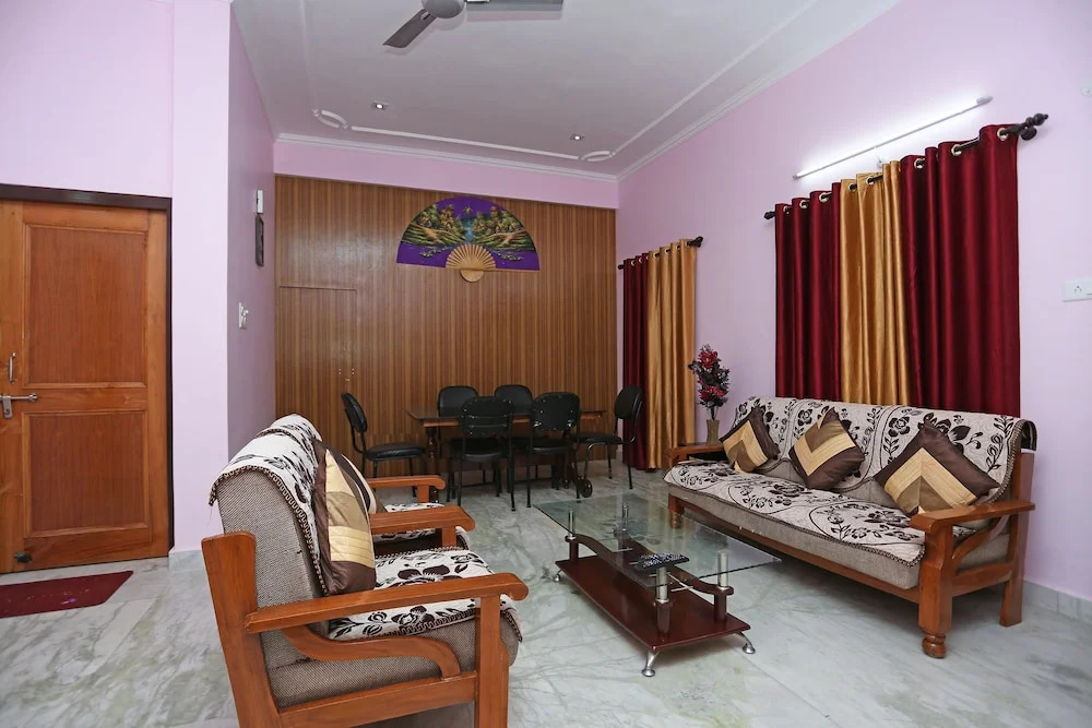 OYO 10774 Home 2BHK Singh Cottage Bhimtal