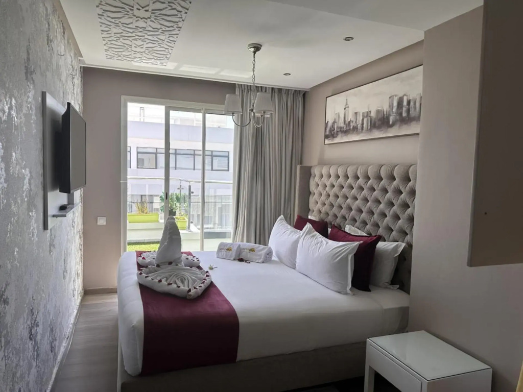 RENT-INN Suites Hotel