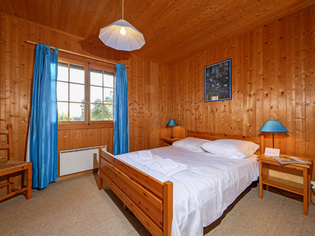 Chalet Chalet Lorila by Interhome