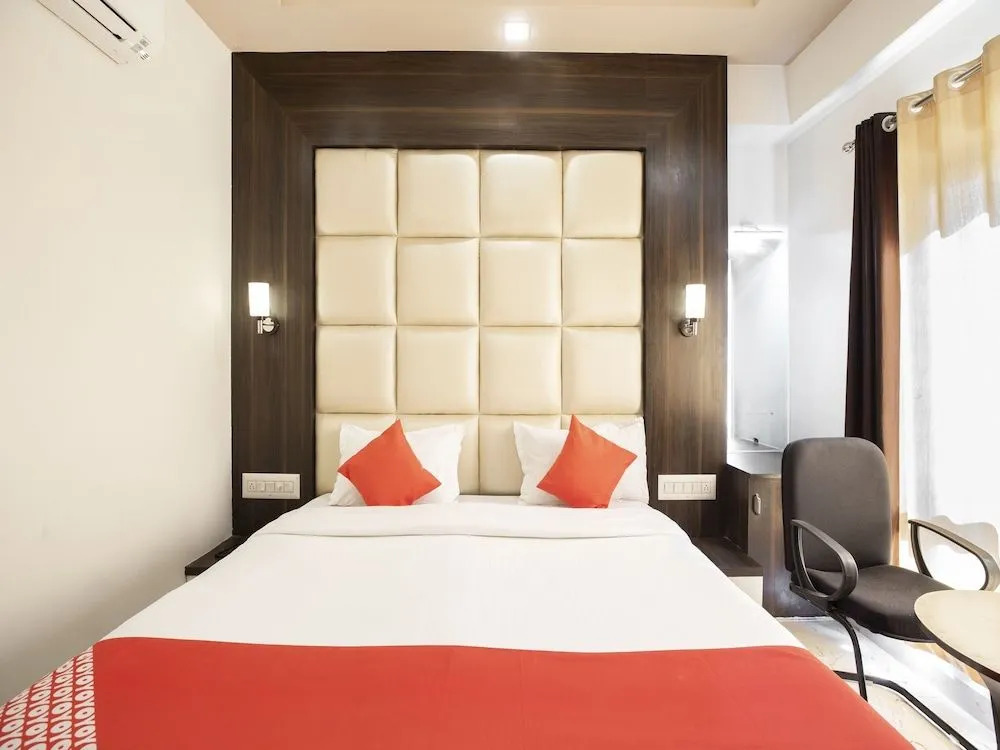 OYO Townhouse 432 Mangal Residency