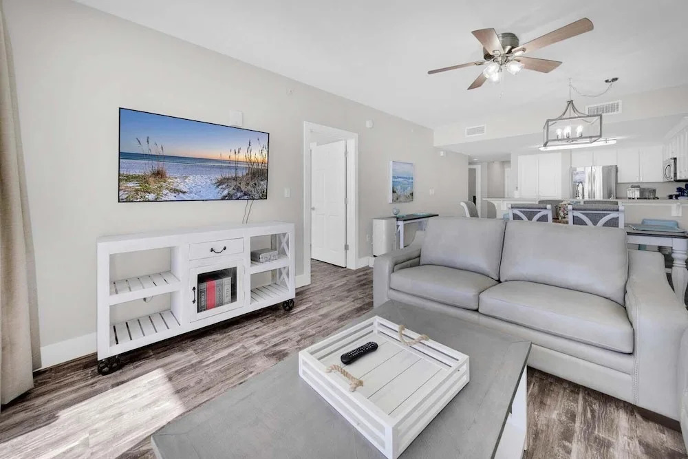 Majestic Beach Towers 1-1603
