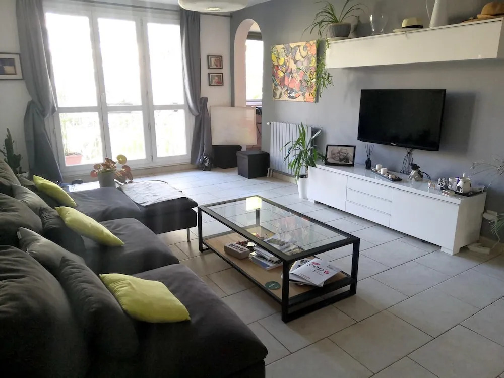 Apartment With 2 Bedrooms in Aix-en-provence, With Enclosed Garden and Wifi - 49 km From the Beach