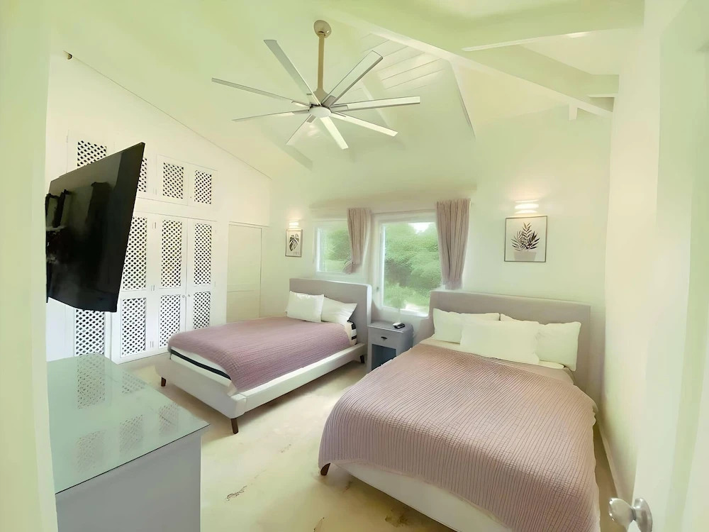 Seasideserenity - Luxury Villa Steps From The Beach
