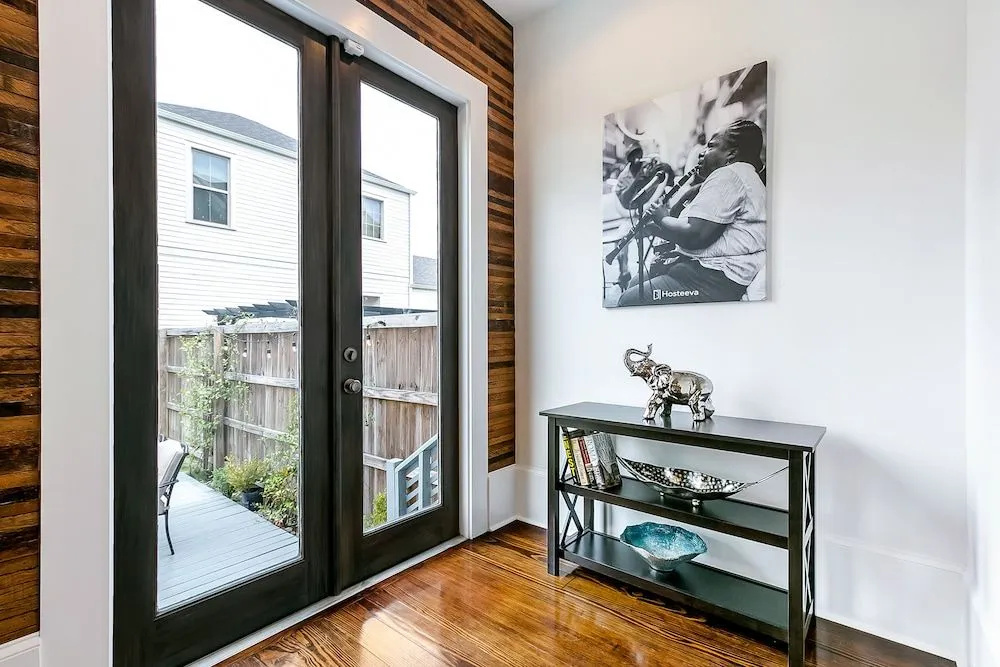 Spacious Townhouse close to FQ & City Hot Spots