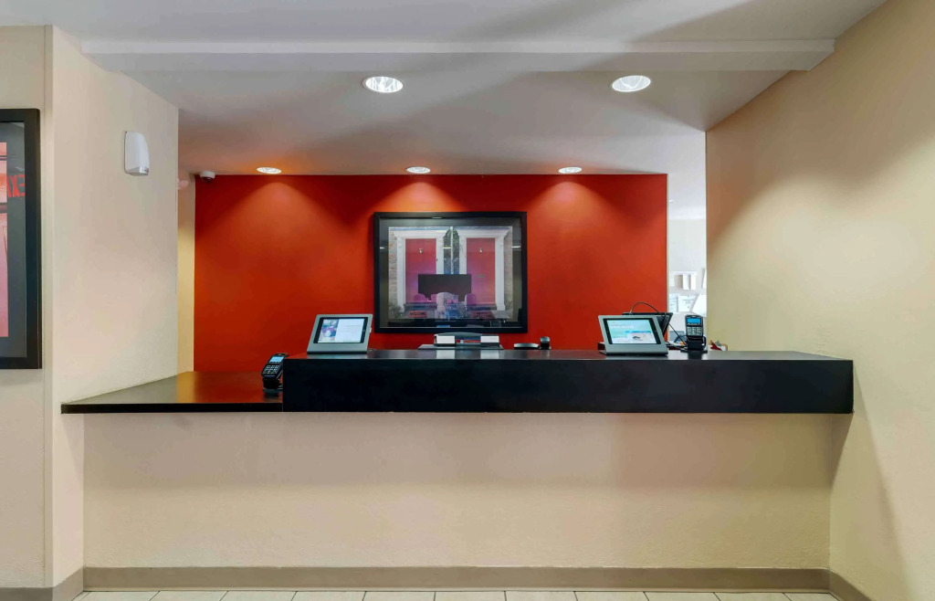 Extended Stay America Suites - Chicago - Gurnee