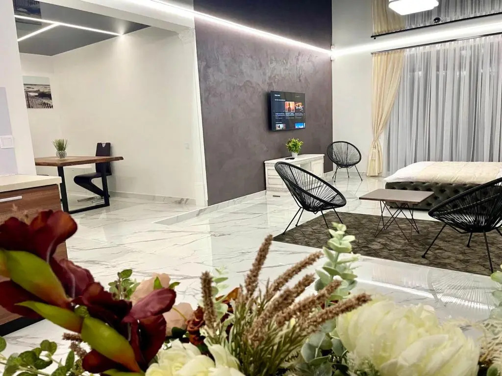 GRAND APARTMENT BALTEZERS