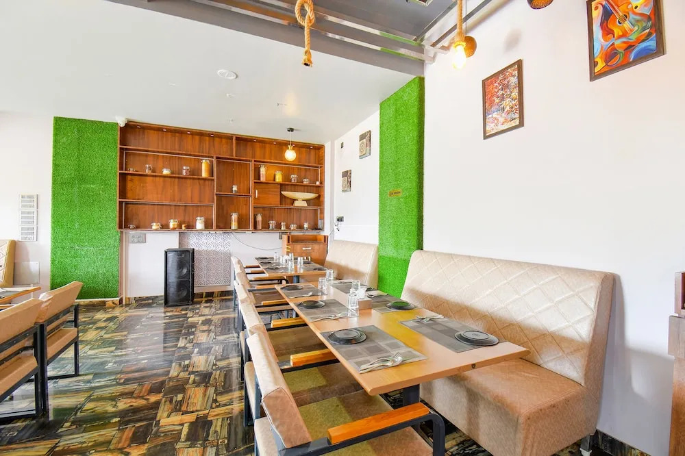 Fabhotel Prime Rajmudra