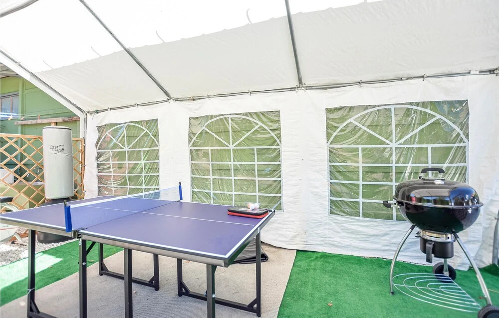 4 Bedroom Amazing Home In Pietrasanta