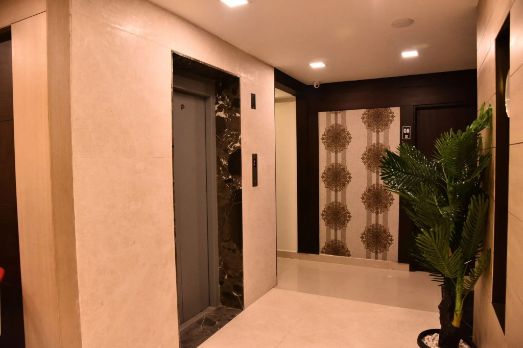 Zaith Residency Near US Consulate and Apollo Hospitals