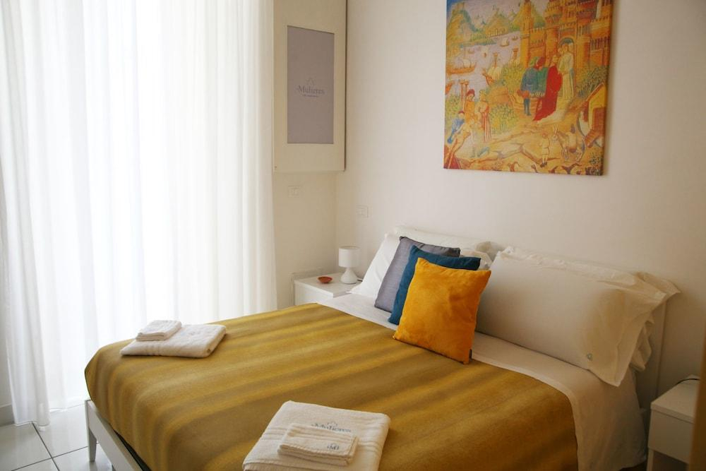 Le Mulieres Bed and Breakfast