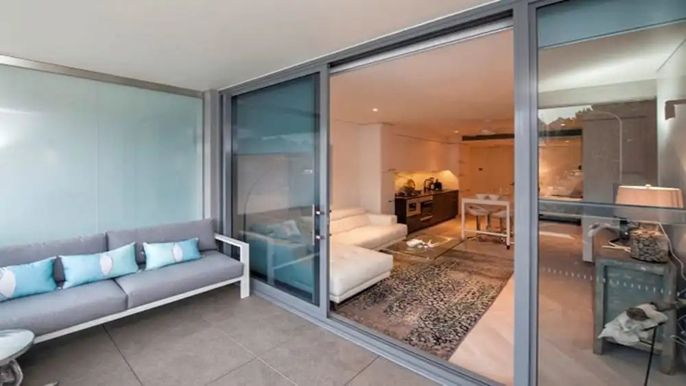 Luxury Studio With Parking in Woolloomooloo - WMLOO