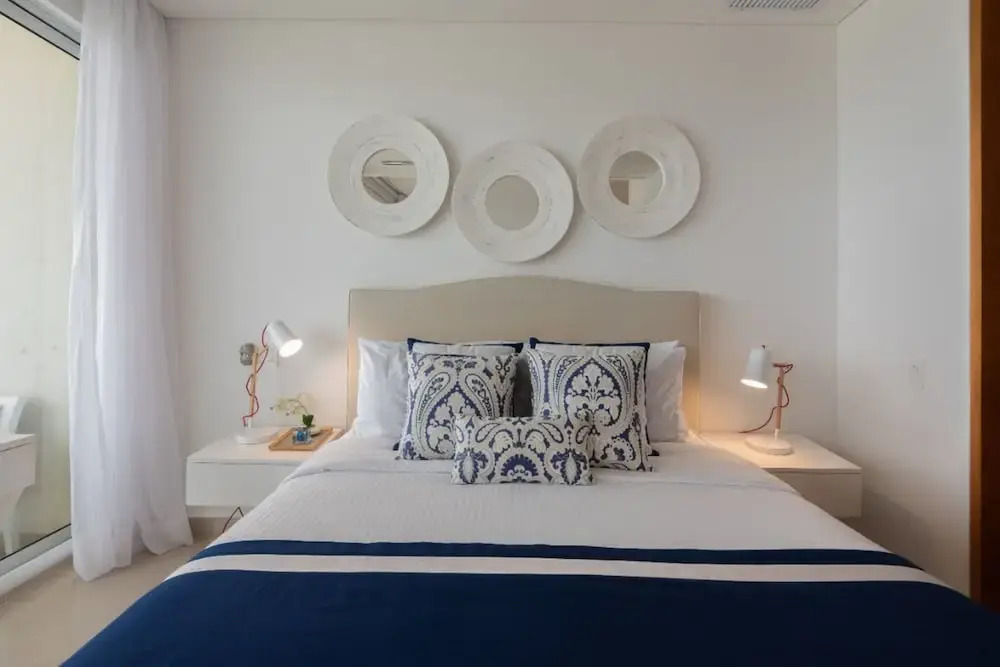 Classy 1 Bedroom Pool & Gym near Downtown