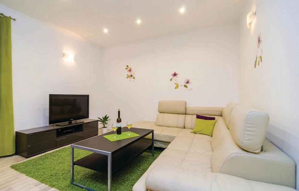 Amazing Home in Palje Brdo With Wifi and 3 Bedrooms