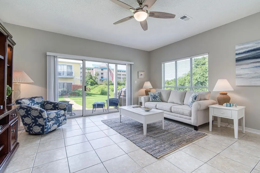 Gulf Walk 506