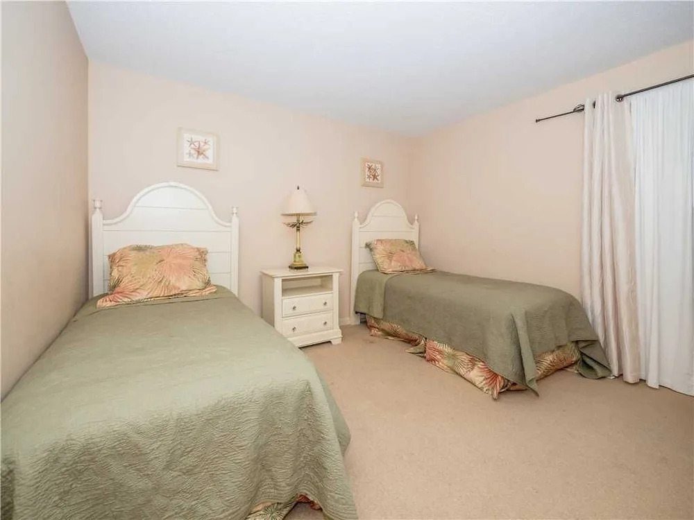 Yacht Club 7536 - Three Bedroom Condo