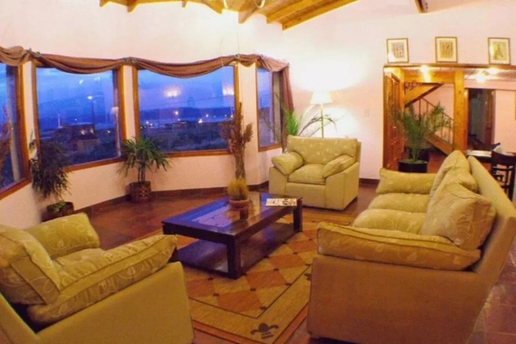 Hotel Picos Del Sur
