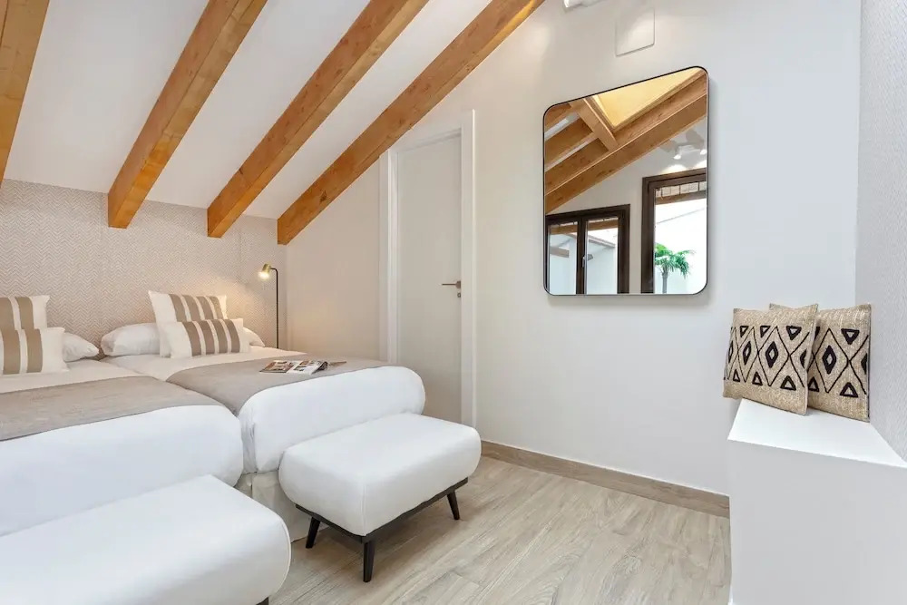 Sophisticated House With Terrace. Plaza del Realejo