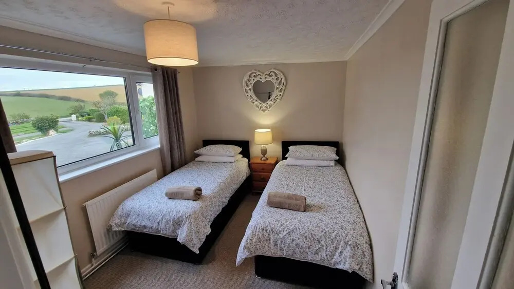 Seaside Escape at Ty Bugail - Holyhead