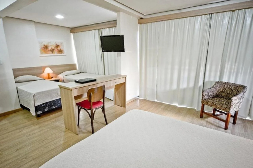 Hotel Dan Inn Express Porto Alegre - Próximo ao Complexo Santa Casa e Araújo Viana