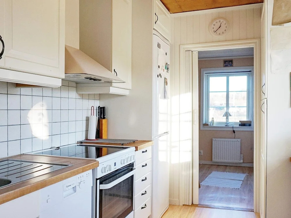 7 Person Holiday Home in Grebbestad