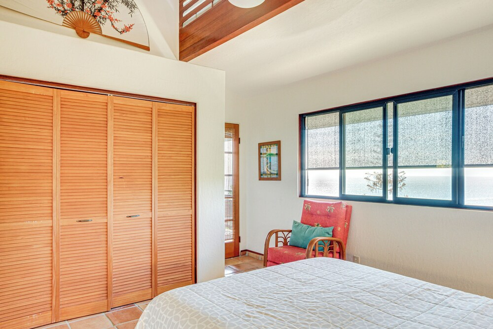 Ocean-view Bungalow: Walk to Pebbles Beach!