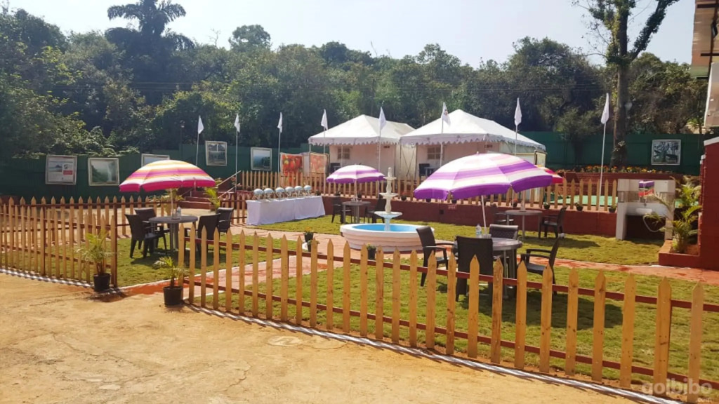 Royal Resort