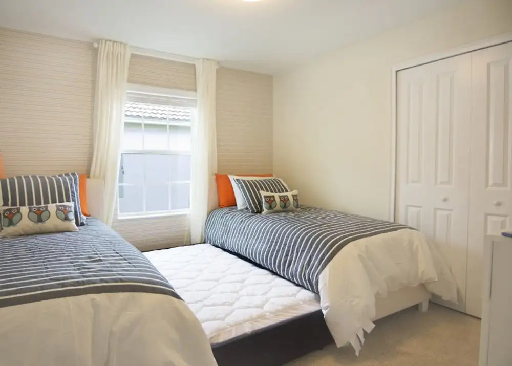 Luxury Townhome w/ Pool Sl4814