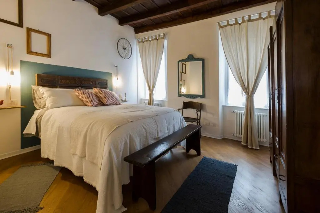 Casa Moroni 76