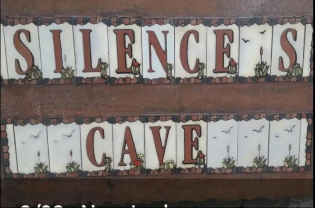 Silences Cave Rural House