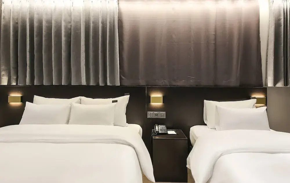 Hotel Ami