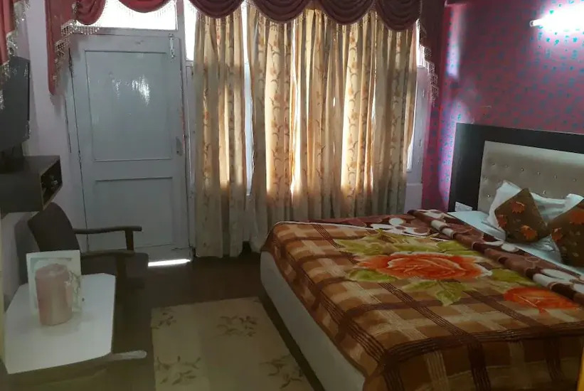 OYO 25050 Hotel Sukhsagar