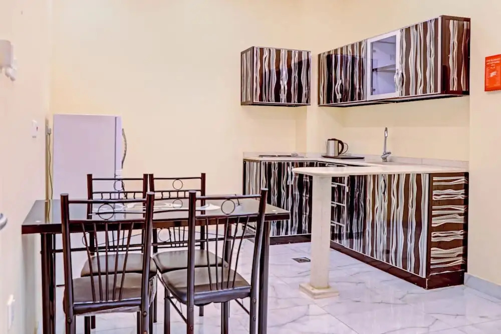 OYO 605 Tafwij Hotel