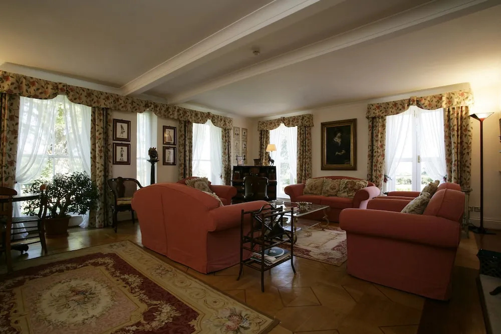 Brampton Grange
