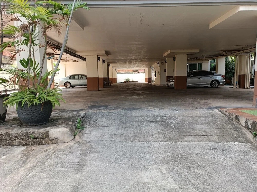 Grandview Condominia
