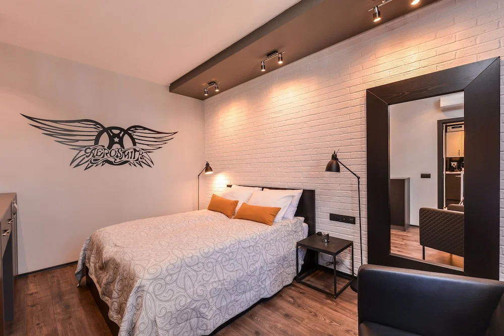 FM Luxury 1-BDR Apartment - Rock'n'Roll