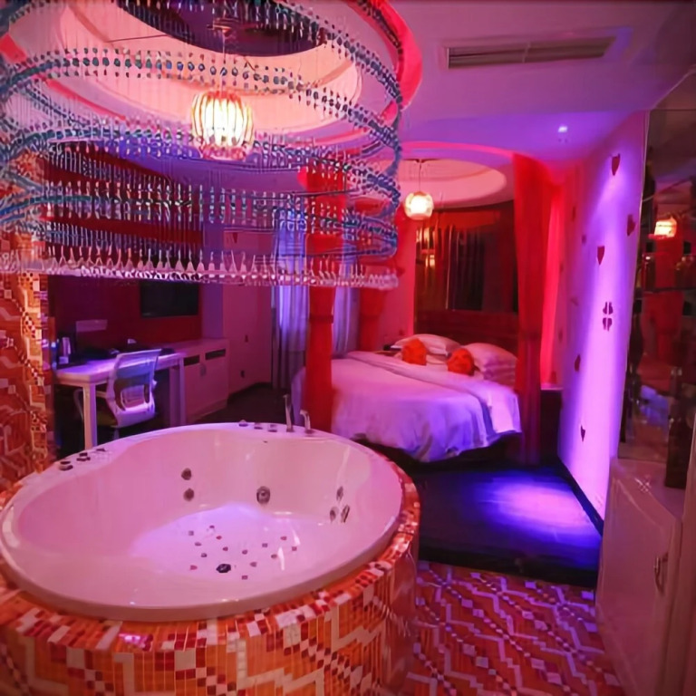 Bin Li Uptown Hotel