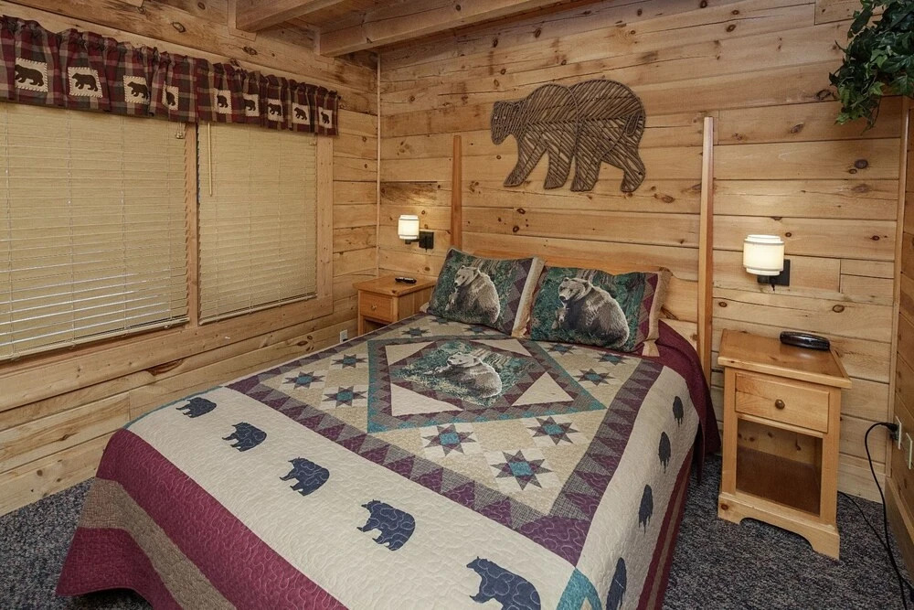 Er302 - Best Of Times Great Location-close To Town 2 Bedroom Cabin by RedAwning