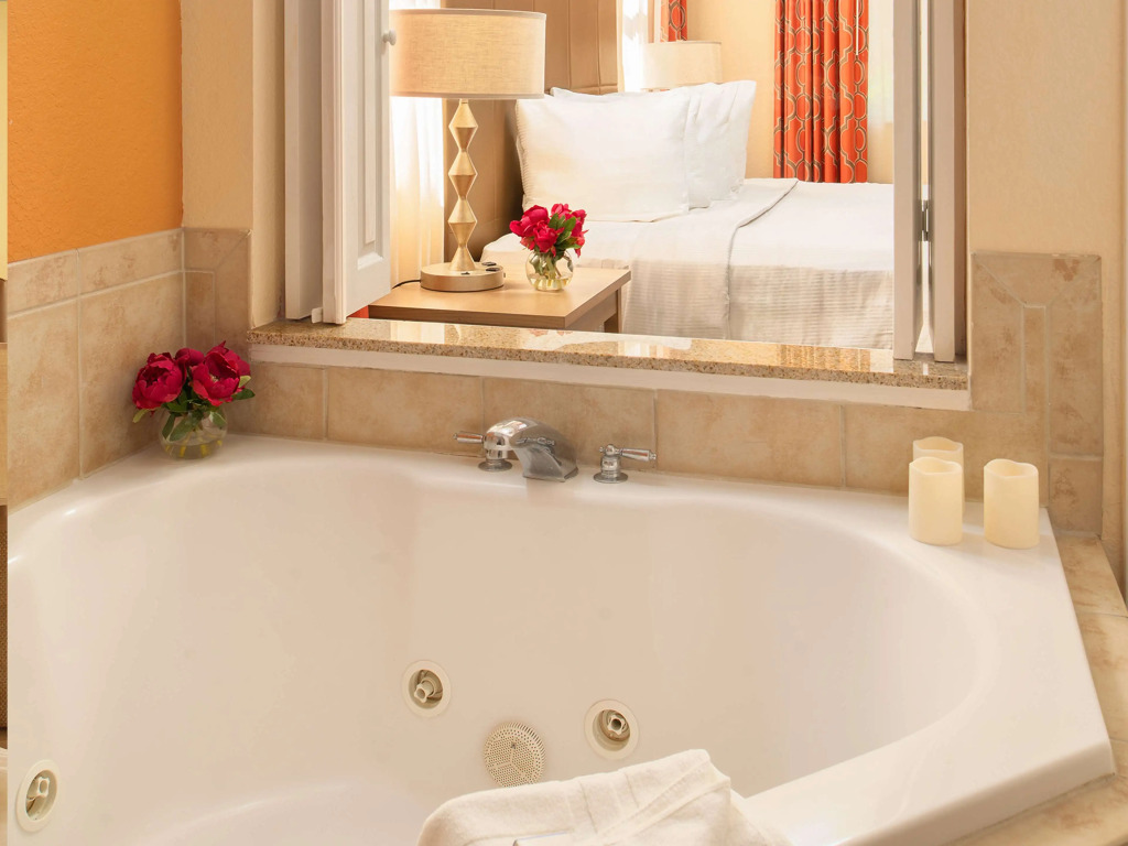 Floridays Orlando Two & Three Bed Rooms Condo Resort